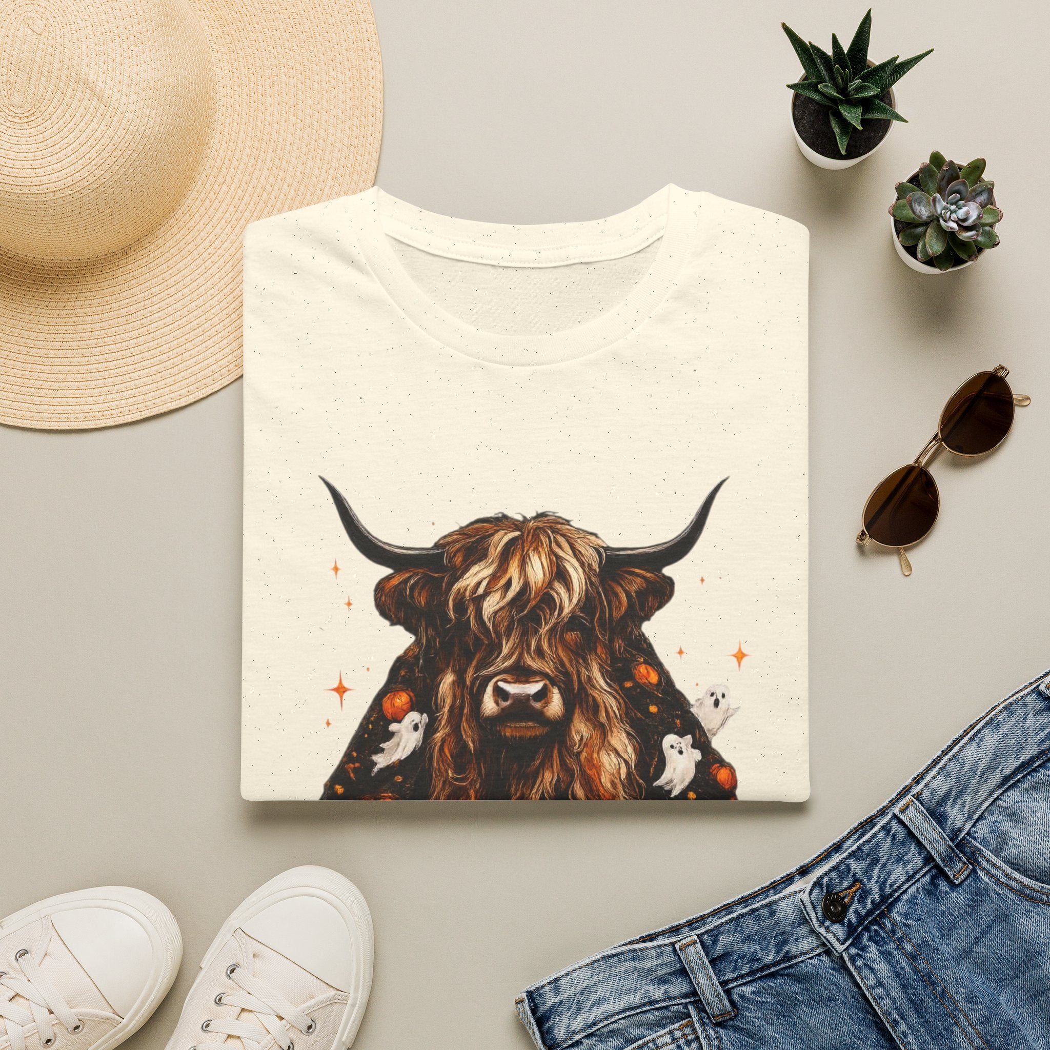 Highland Cow Pumpkin Tee — Autumn Scottish Cattle Graphic T-Shirt