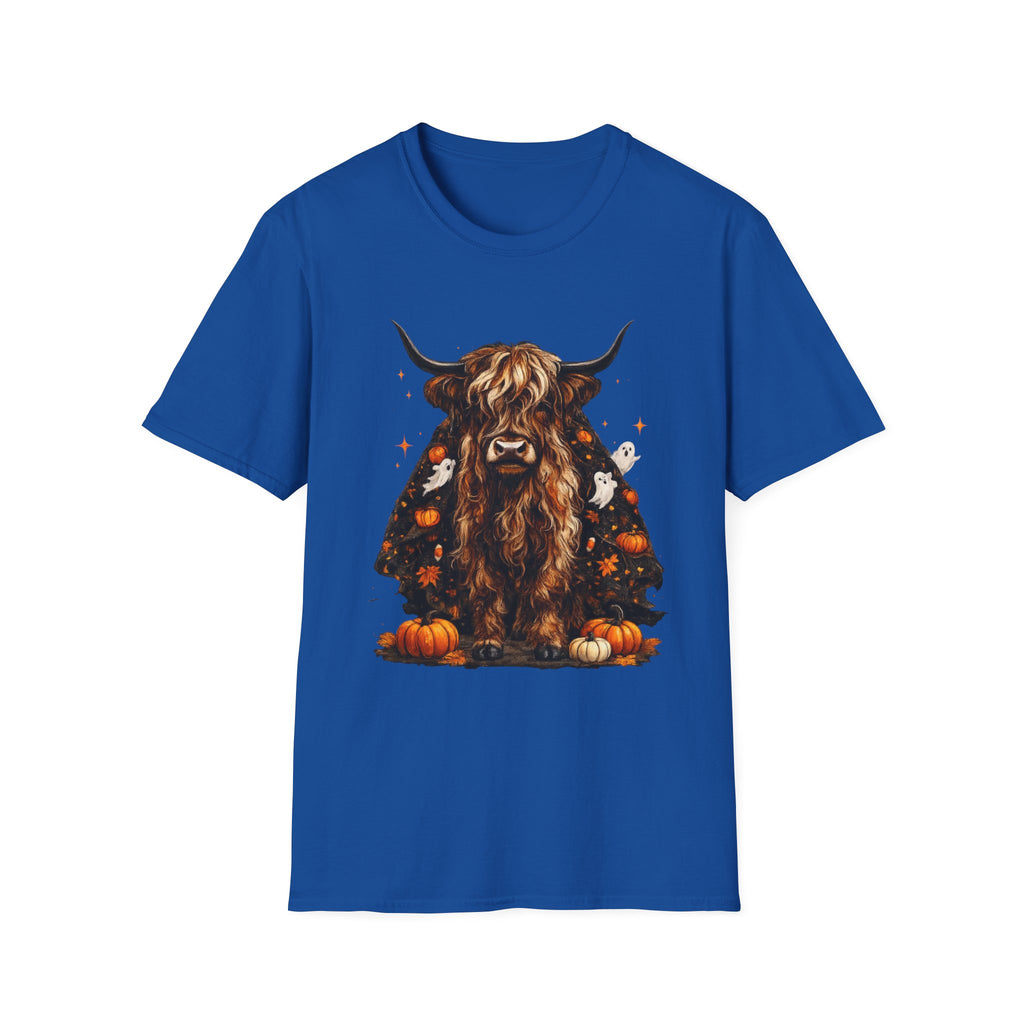 Highland Cow Pumpkin Tee — Autumn Scottish Cattle Graphic T-Shirt