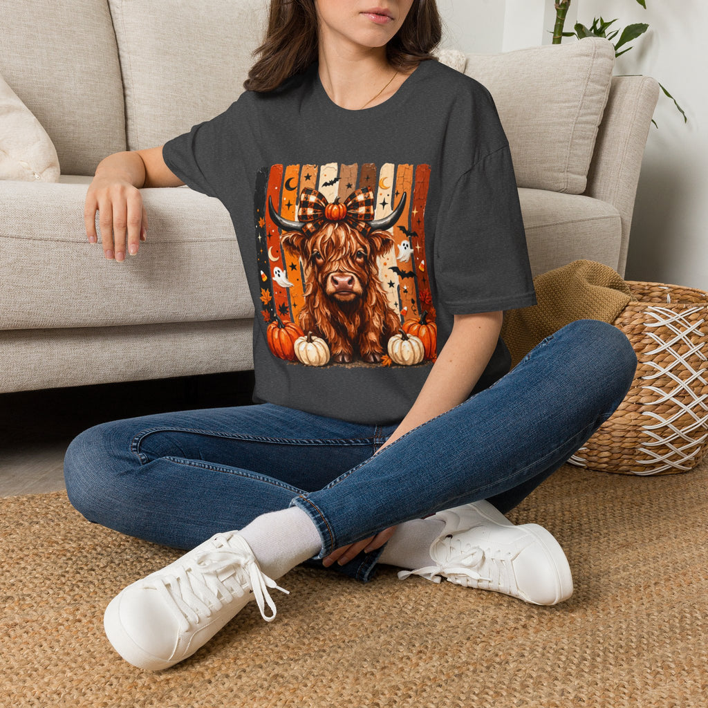 Highland Cow Halloween T-Shirt — Plaid Pumpkin Fall Graphic Tee